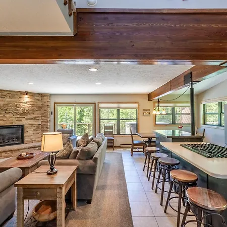79 Hawn Drive Vila